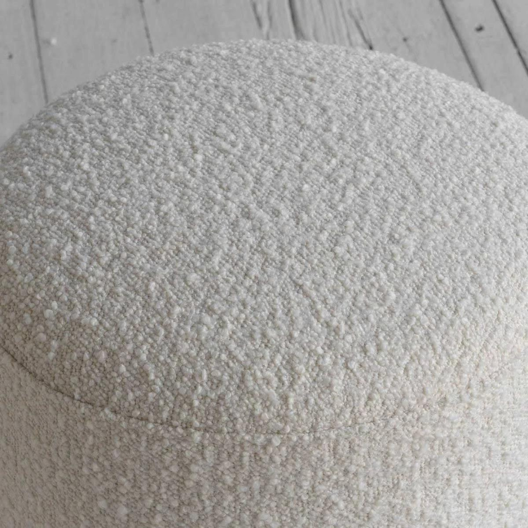 Distinctive pouffe MERA