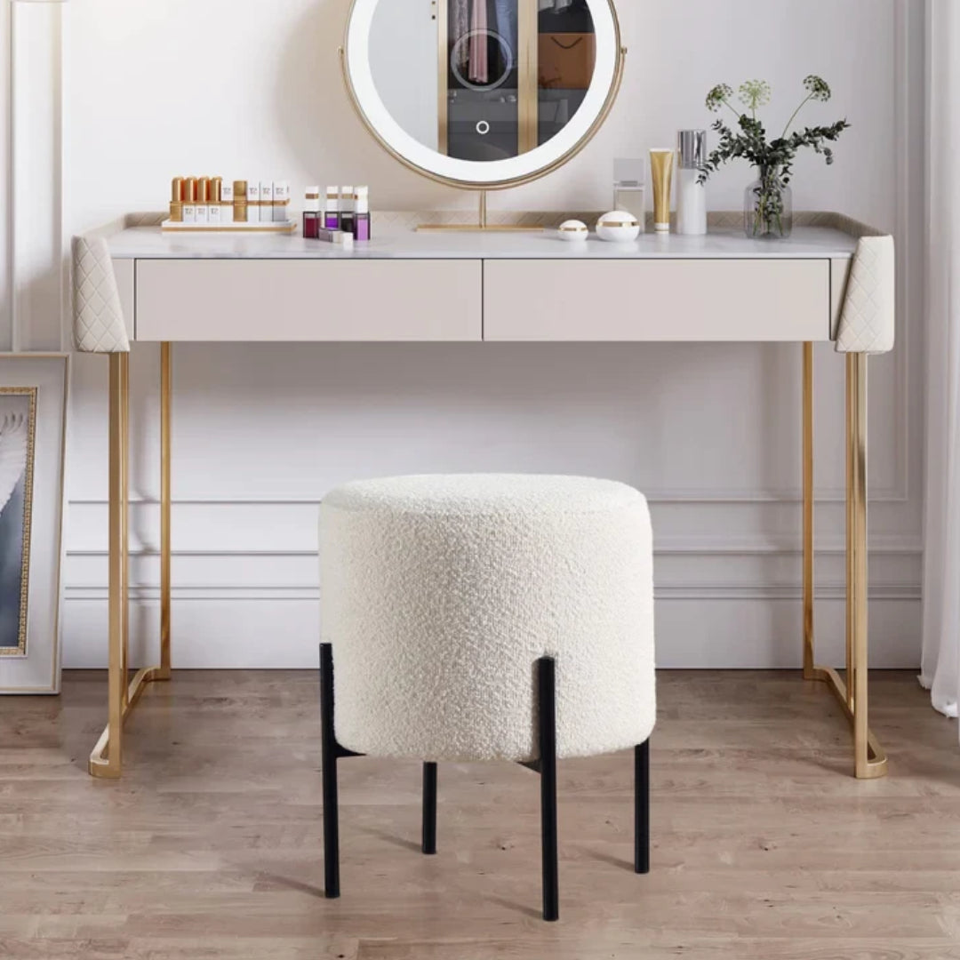 Distinctive pouffe MERA